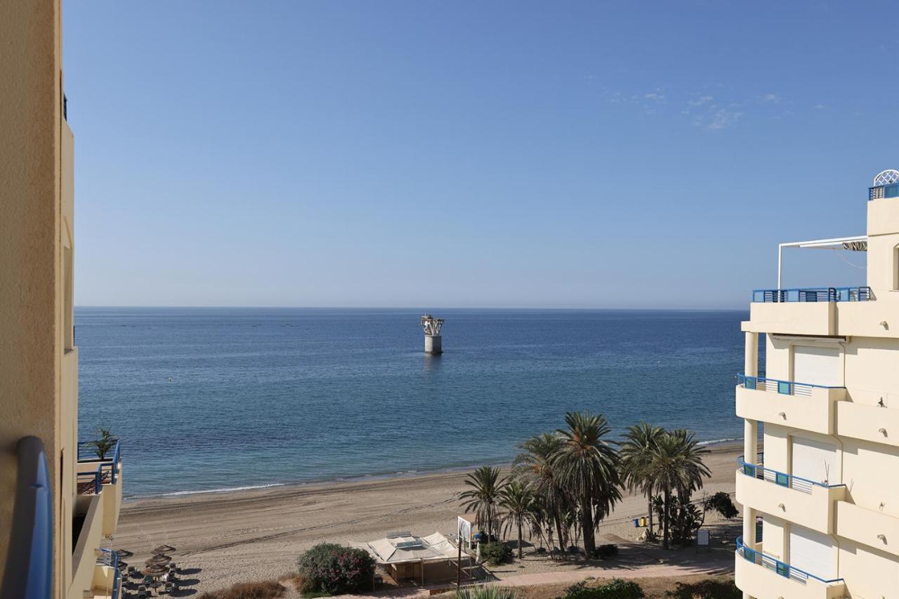 Lujo En Banana Beach Primera Linea De Playa Marbella Kültér fotó